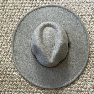 Grey hat